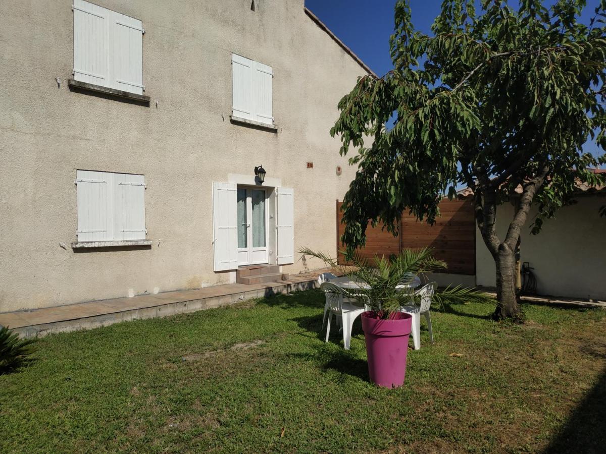 Appart 28m2 avec jardin et parking privés, chambre séparée Milhaud Extérieur photo