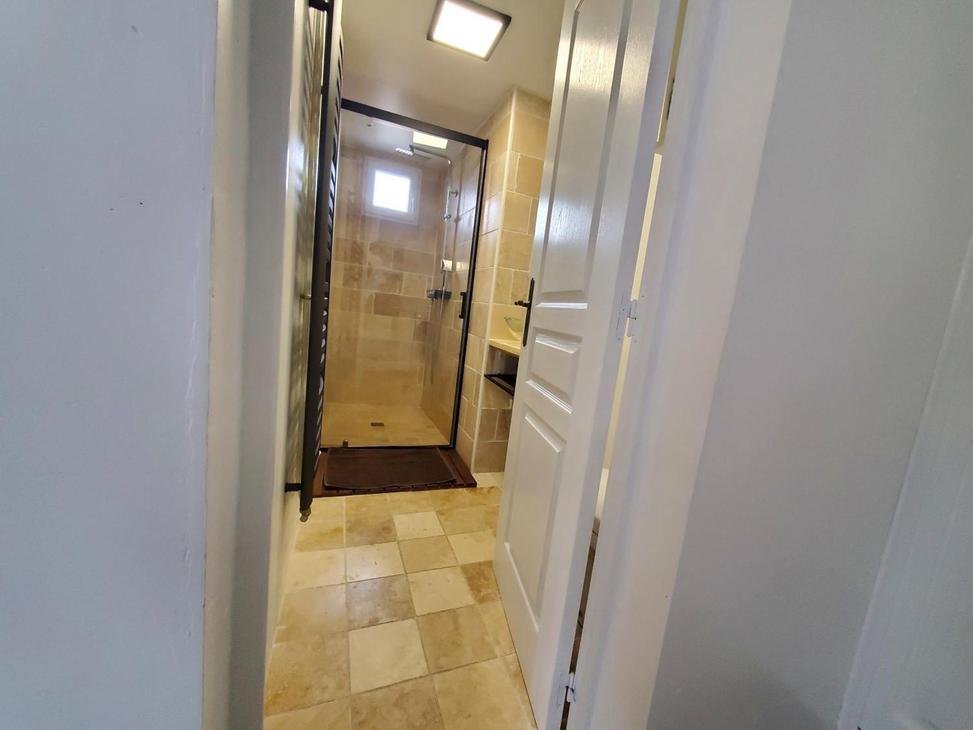 Appart 28m2 avec jardin et parking privés, chambre séparée Milhaud Extérieur photo