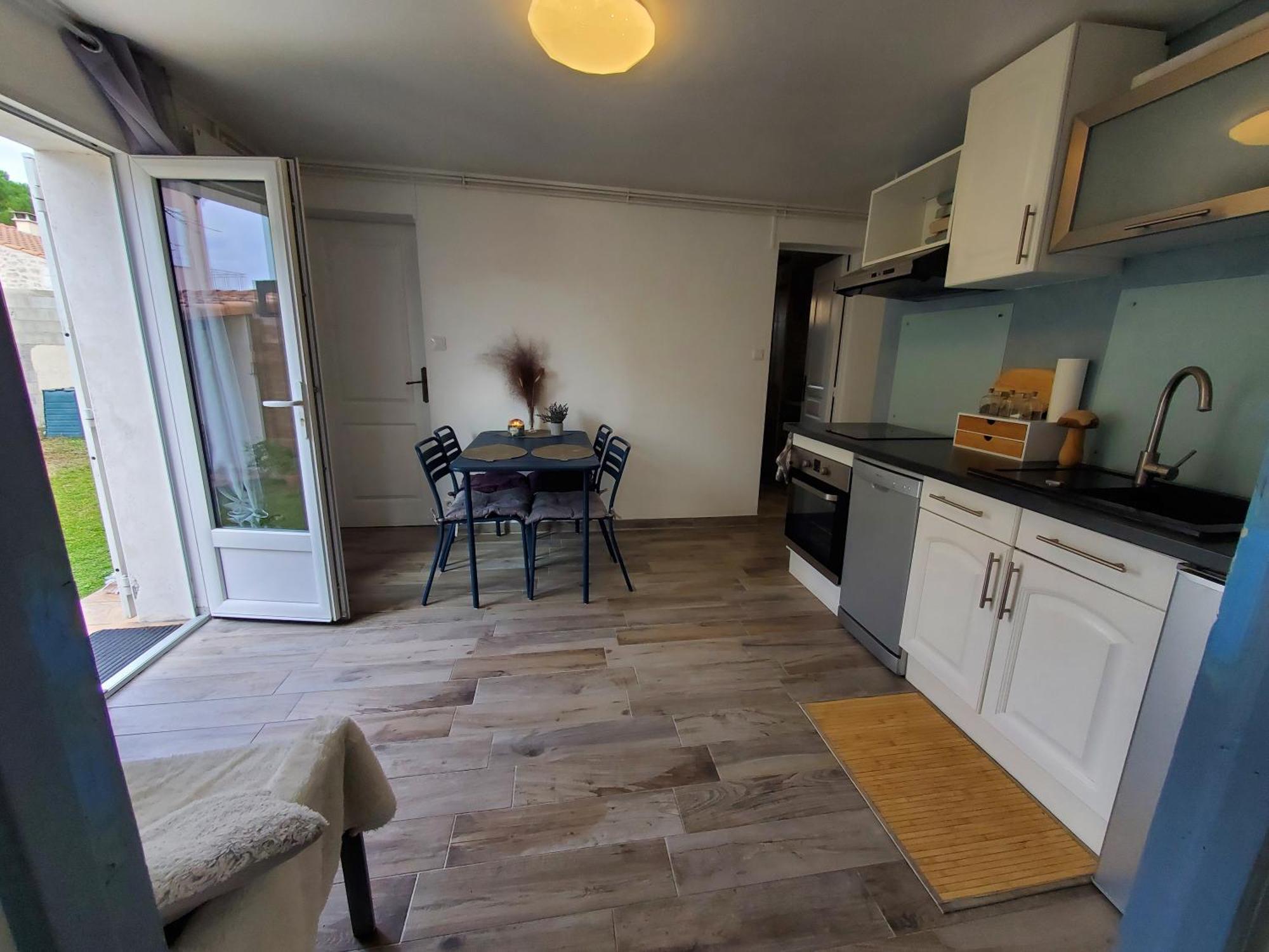 Appart 28m2 avec jardin et parking privés, chambre séparée Milhaud Extérieur photo